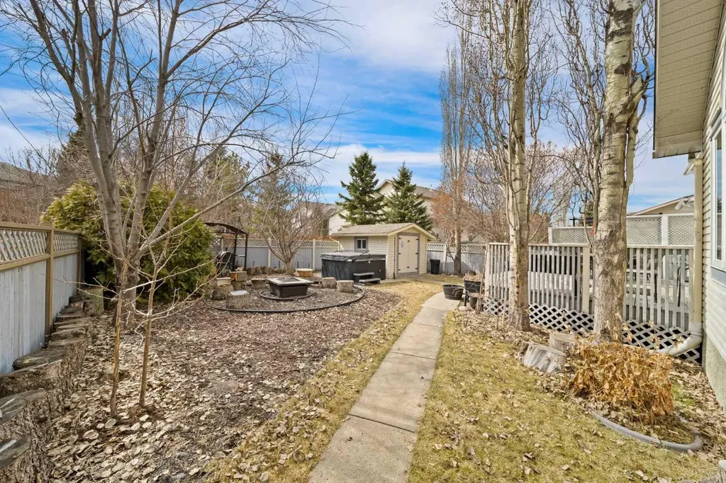 90 Riverview Circle SE Calgary AB T2C4K1