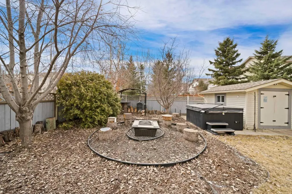 90 Riverview Circle SE Calgary AB T2C4K1