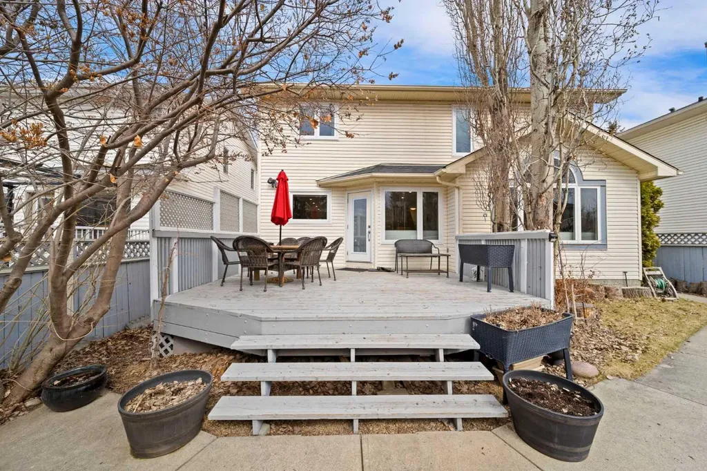 90 Riverview Circle SE Calgary AB T2C4K1