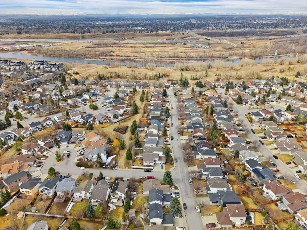90 Riverview Circle SE Calgary AB T2C4K1