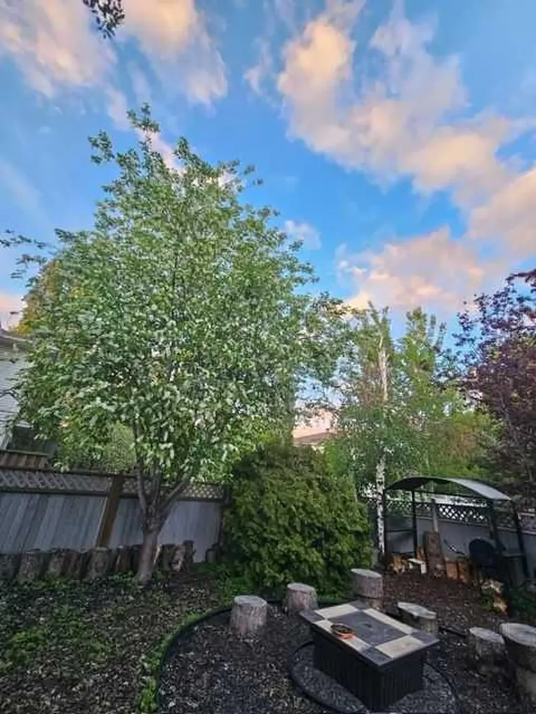 90 Riverview Circle SE Calgary AB T2C4K1
