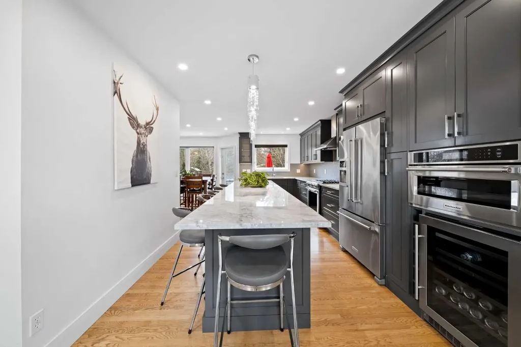 90 Riverview Circle SE Calgary AB T2C4K1