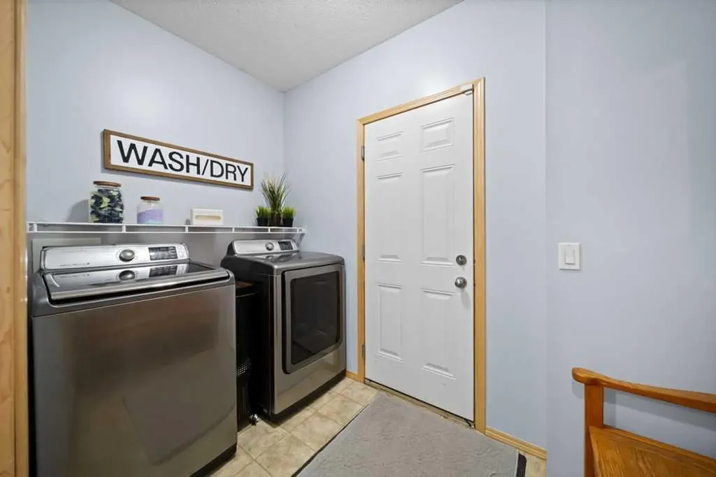 190 Brightonstone Bay SE Calgary AB T2Z4W4