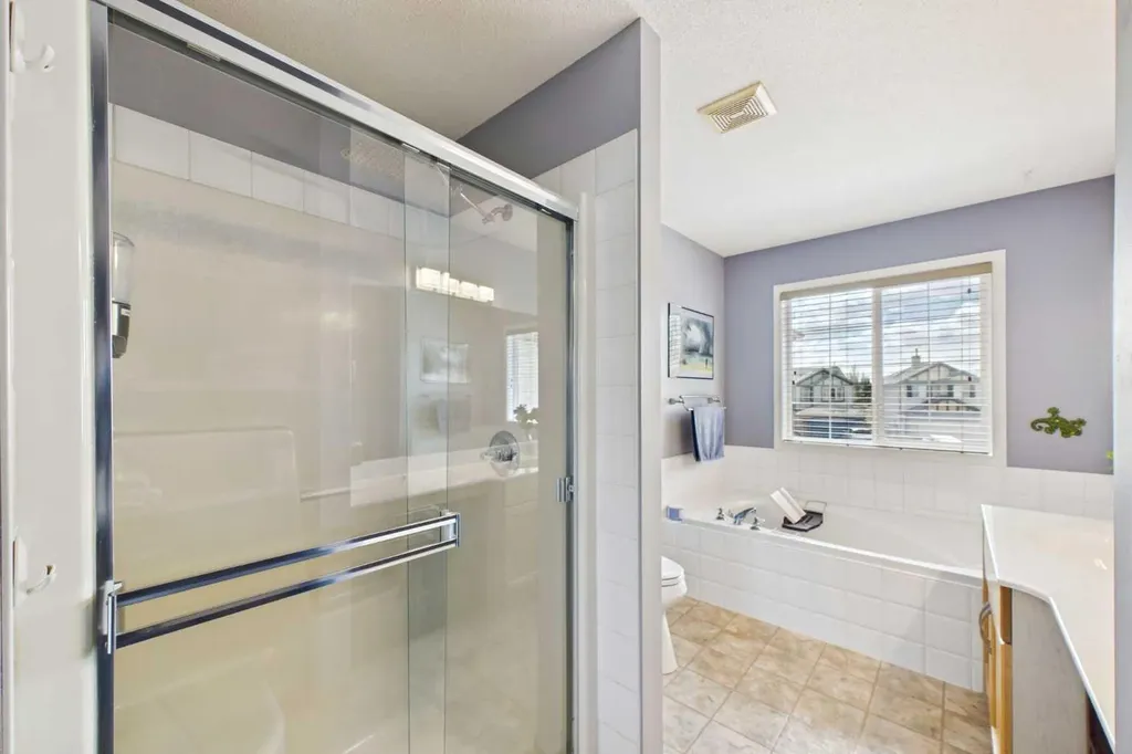 190 Brightonstone Bay SE Calgary AB T2Z4W4