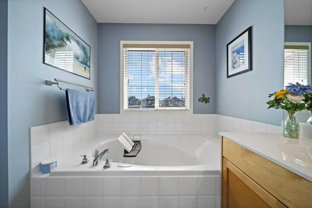 190 Brightonstone Bay SE Calgary AB T2Z4W4