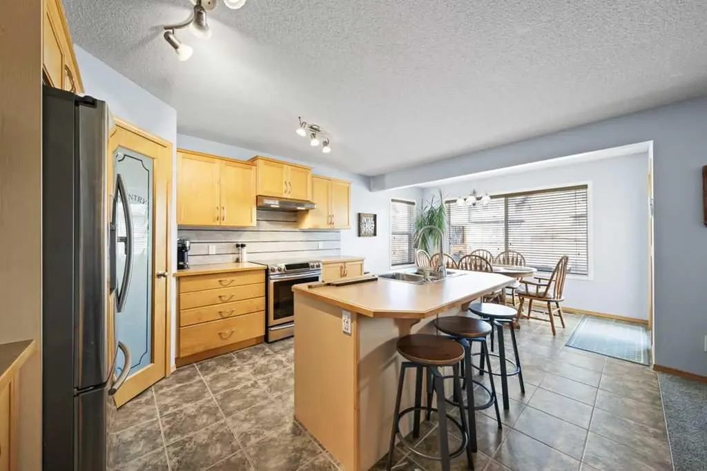190 Brightonstone Bay SE Calgary AB T2Z4W4
