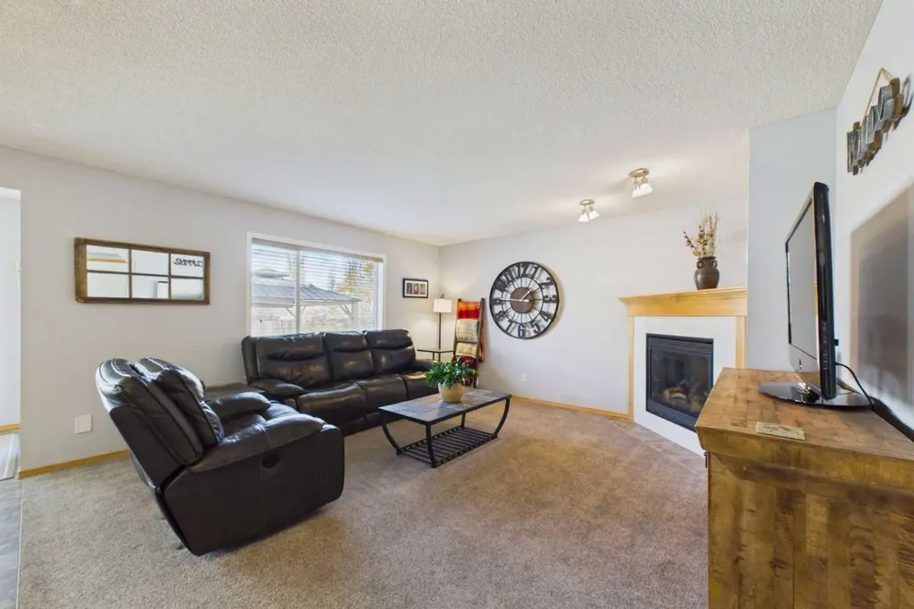 190 Brightonstone Bay SE Calgary AB T2Z4W4