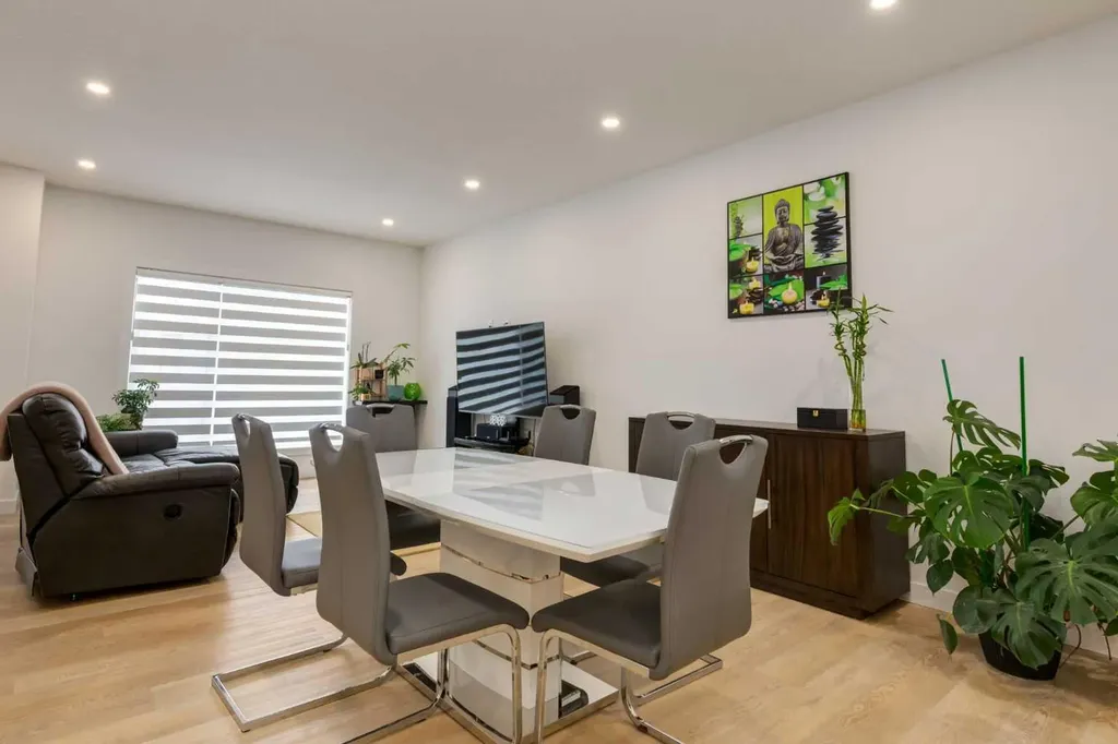 903 Mahogany Boulevard SE Calgary AB T3M 3W9