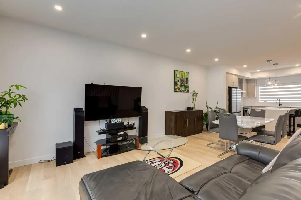 903 Mahogany Boulevard SE Calgary AB T3M 3W9