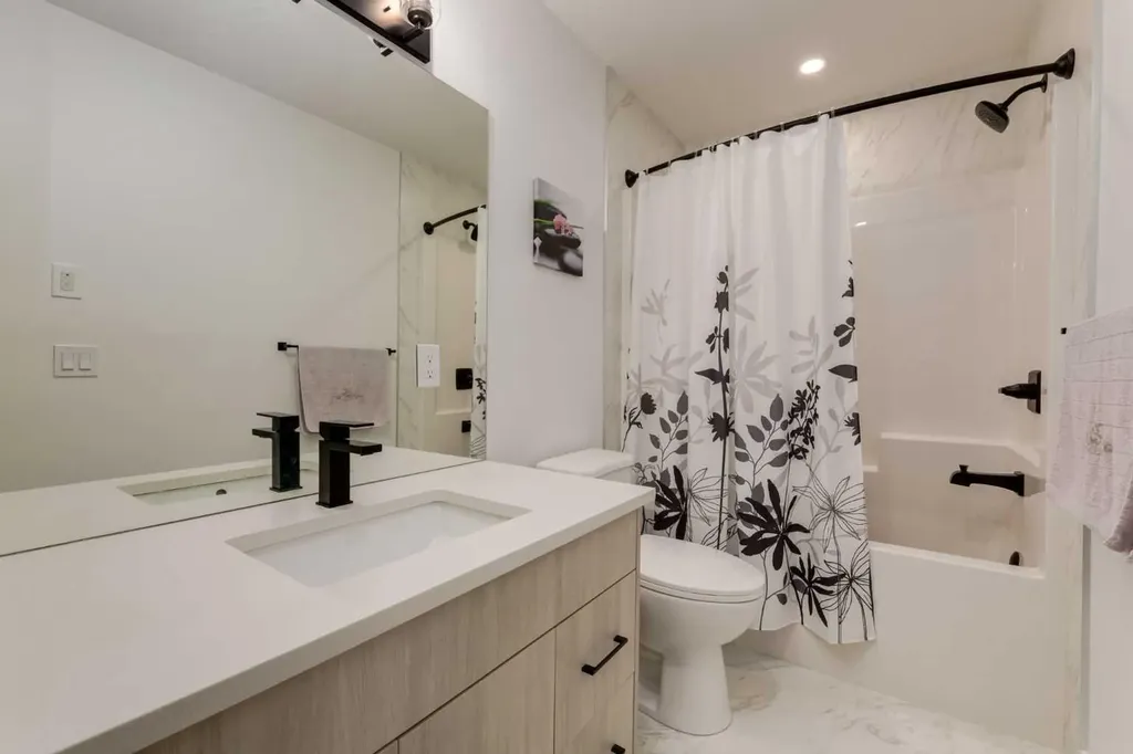 903 Mahogany Boulevard SE Calgary AB T3M 3W9