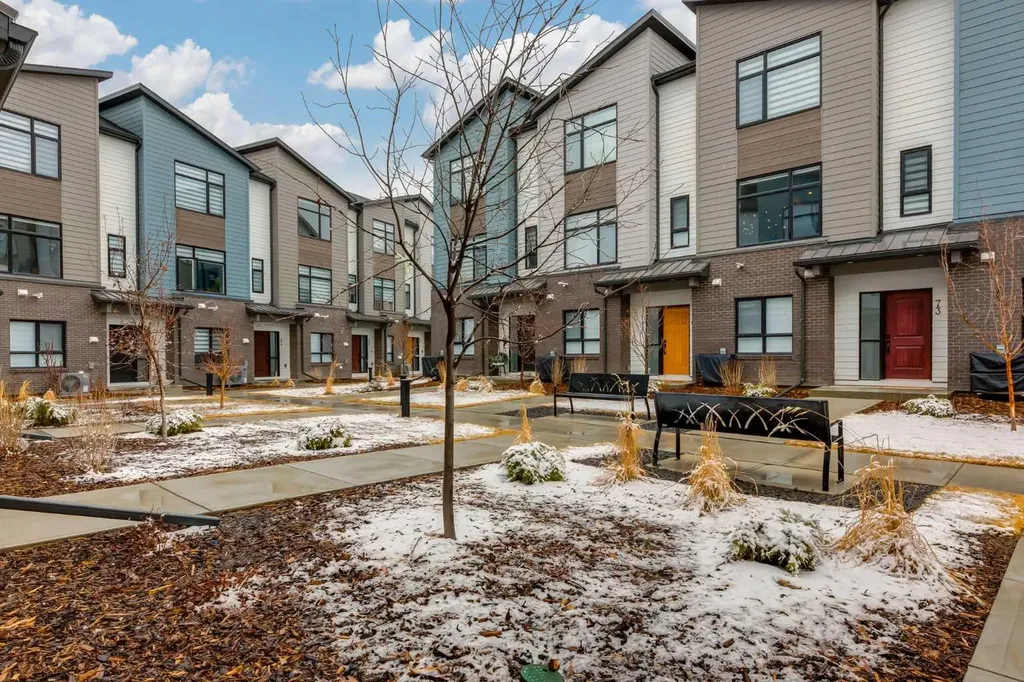 903 Mahogany Boulevard SE Calgary AB T3M 3W9