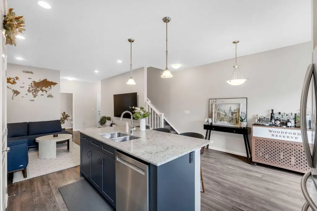 92 Legacy Glen Street SE Calgary AB T2X 3Y7