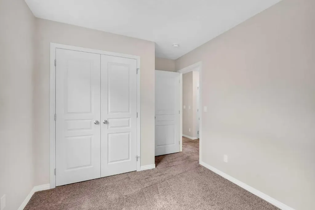 92 Legacy Glen Street SE Calgary AB T2X 3Y7