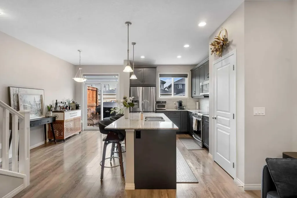 92 Legacy Glen Street SE Calgary AB T2X 3Y7