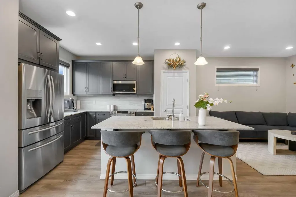 92 Legacy Glen Street SE Calgary AB T2X 3Y7