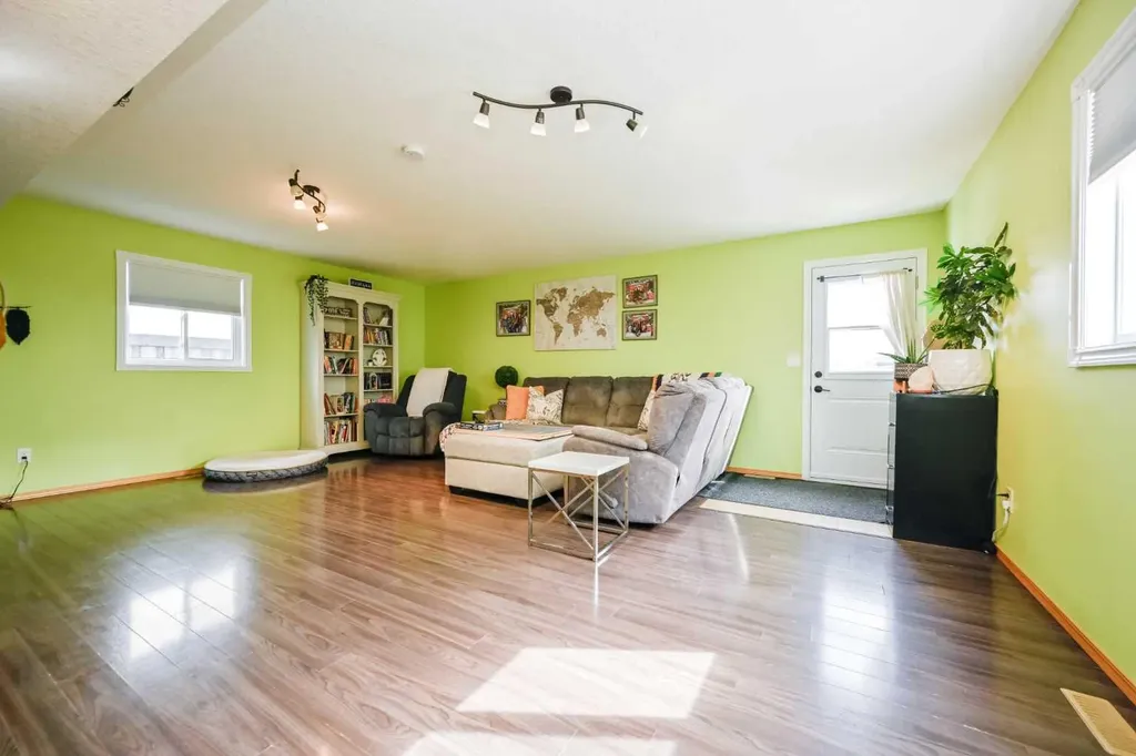 13029 90 Street Grande Prairie AB T8X 0A9
