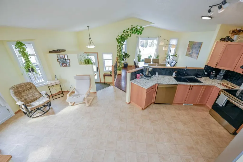 13029 90 Street Grande Prairie AB T8X 0A9