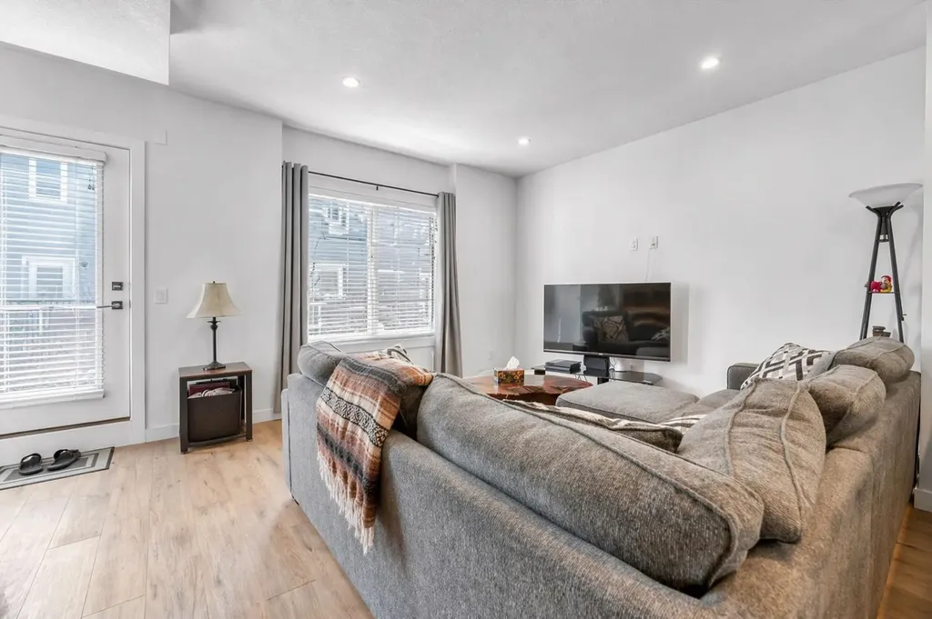 669 Savanna Boulevard NE Calgary AB T3J 2K2