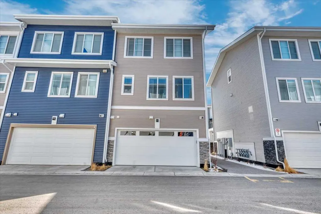 669 Savanna Boulevard NE Calgary AB T3J 2K2