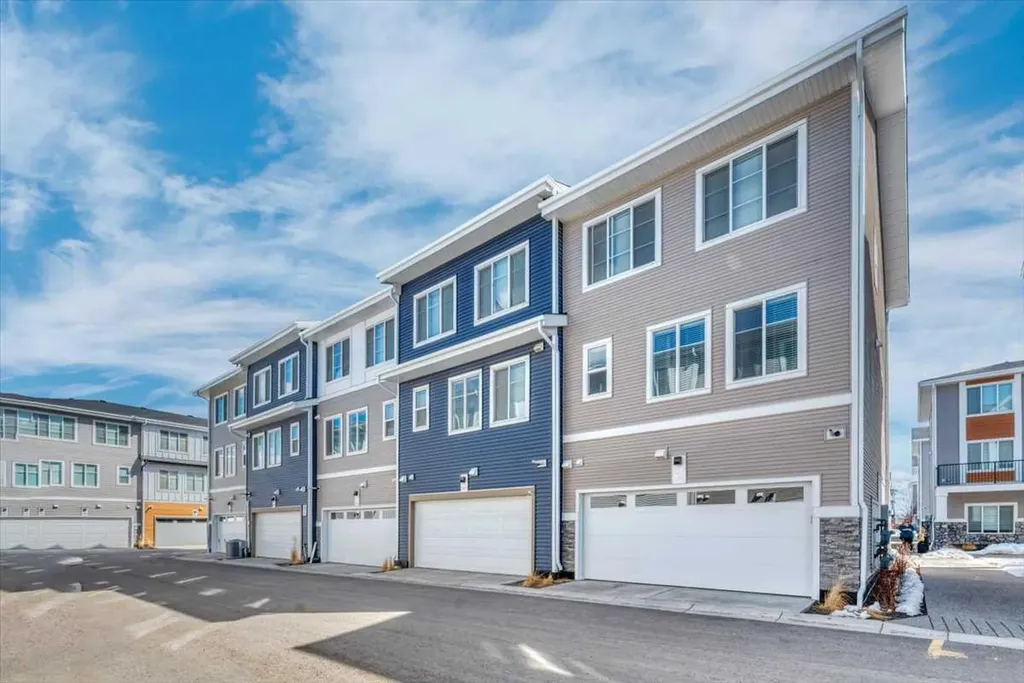 669 Savanna Boulevard NE Calgary AB T3J 2K2
