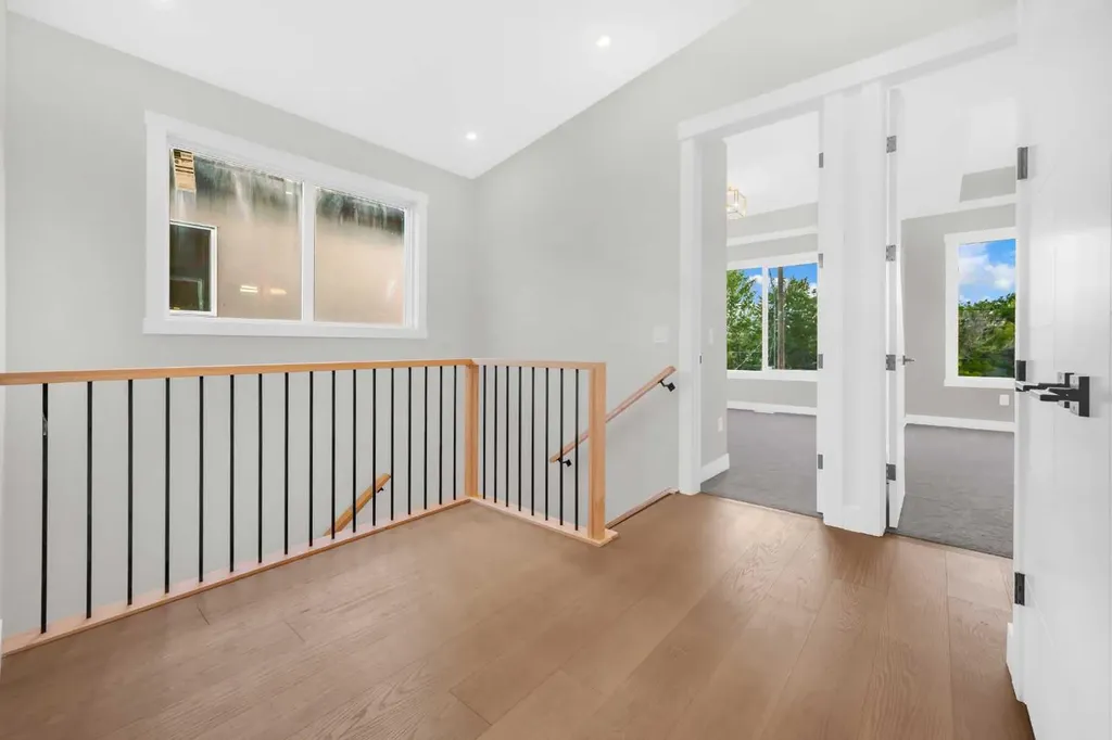 8112 & 8114 Bowness Road NW Calgary AB T3B0H6