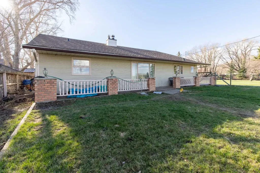 63004A Highway 5 Welling AB T0K 2N0