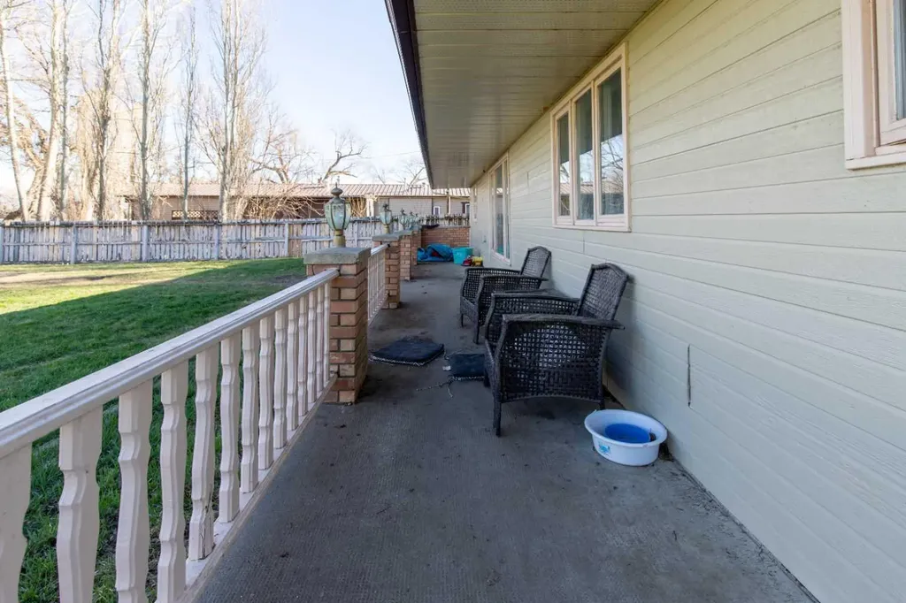 63004A Highway 5 Welling AB T0K 2N0