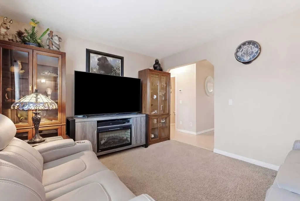 107 Skyview Springs Manor NE Calgary AB T3N 0A8
