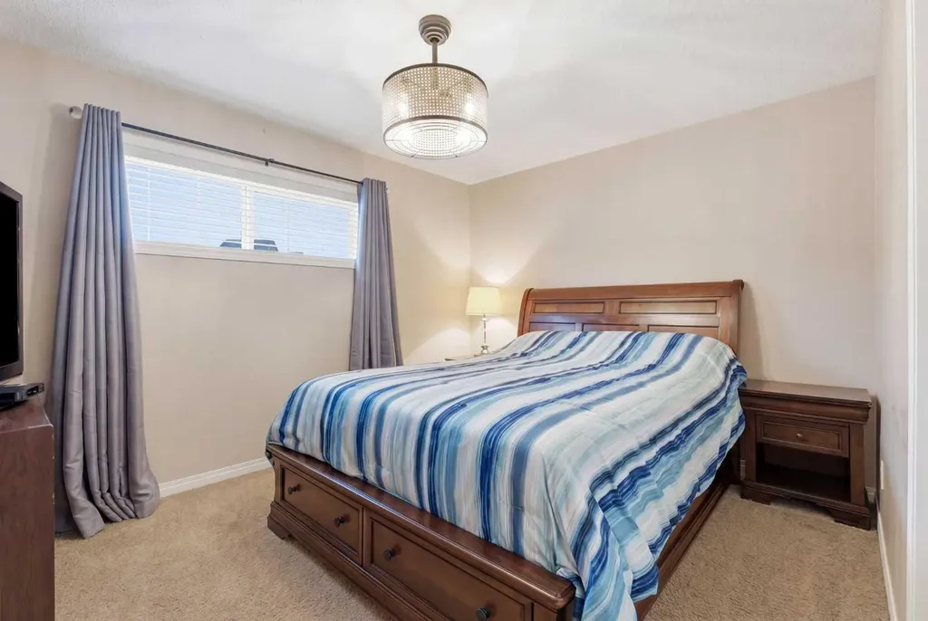107 Skyview Springs Manor NE Calgary AB T3N 0A8