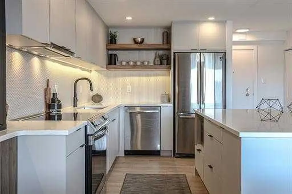 1330 15 Avenue SW Calgary AB T3C 3N7