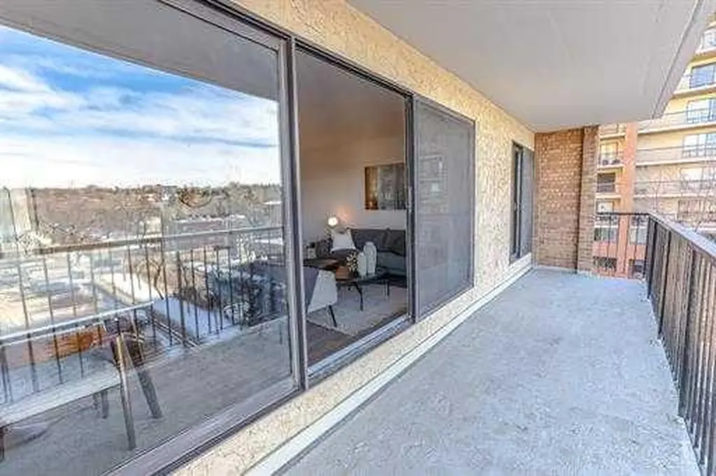 1330 15 Avenue SW Calgary AB T3C 3N7
