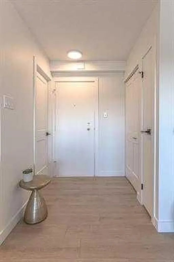 1330 15 Avenue SW Calgary AB T3C 3N7