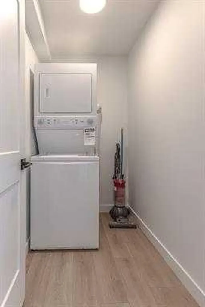 1330 15 Avenue SW Calgary AB T3C 3N7