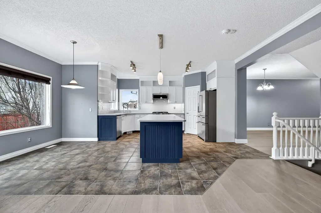 99 Evansbrooke Manor NW Calgary AB T2P 1C9