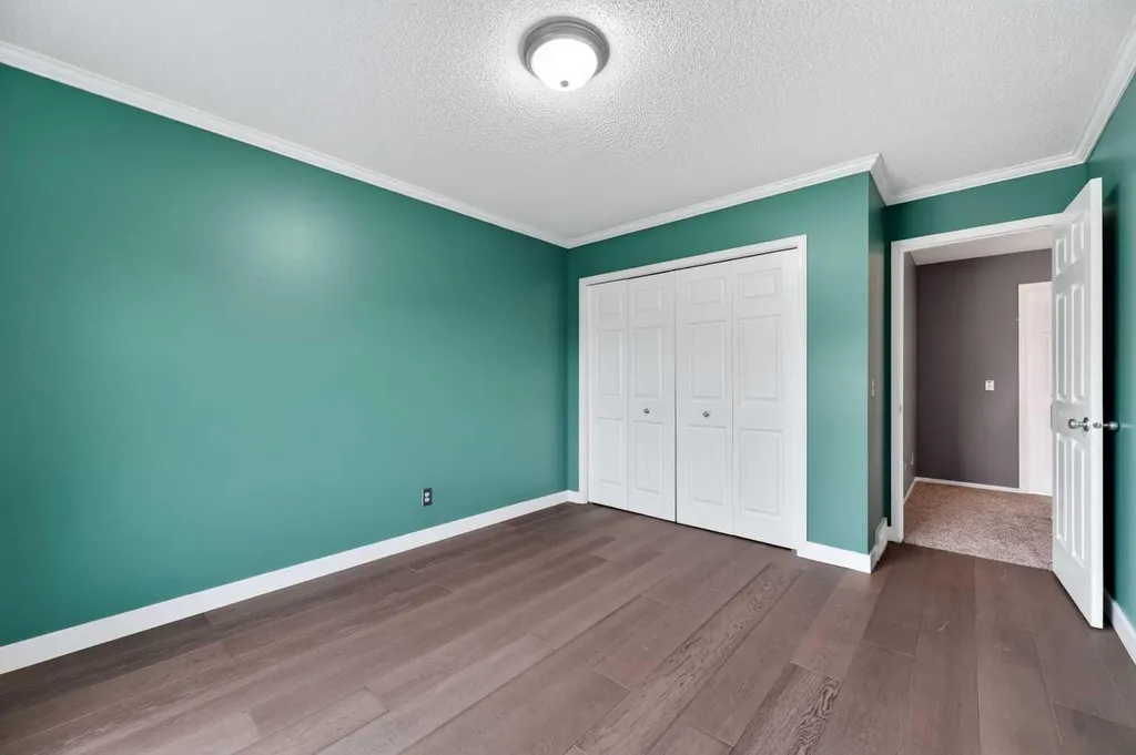 99 Evansbrooke Manor NW Calgary AB T2P 1C9