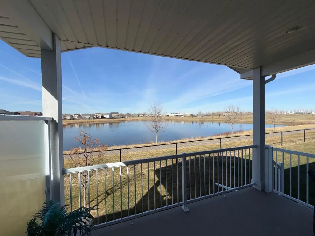 1940 Parkside Way Coaldale AB T1M 0G5