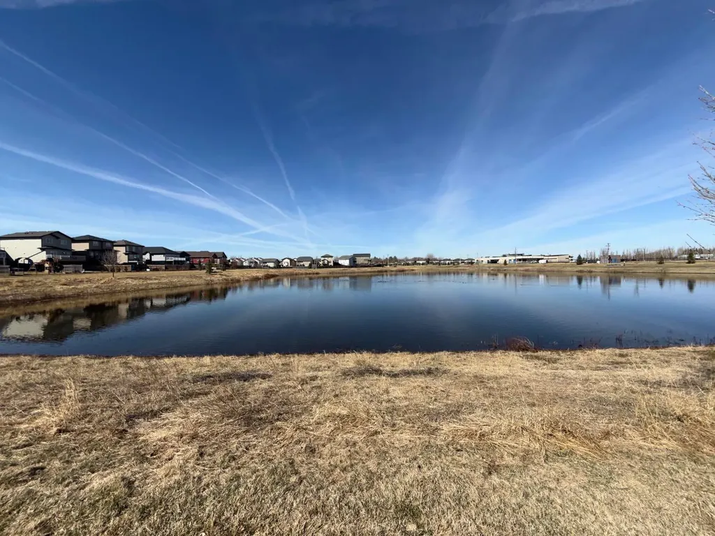 1940 Parkside Way Coaldale AB T1M 0G5