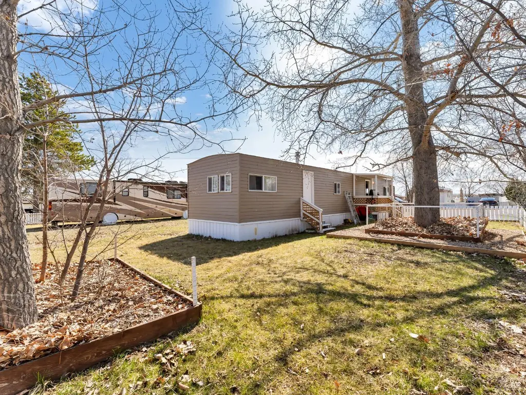 4000 13 Avenue SE Medicine Hat AB T1B1J3