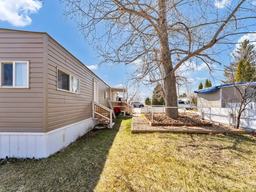 4000 13 Avenue SE Medicine Hat AB T1B1J3
