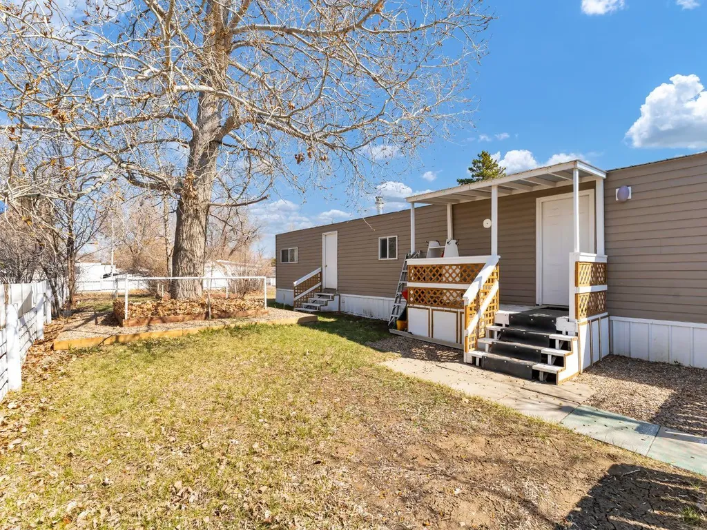4000 13 Avenue SE Medicine Hat AB T1B1J3