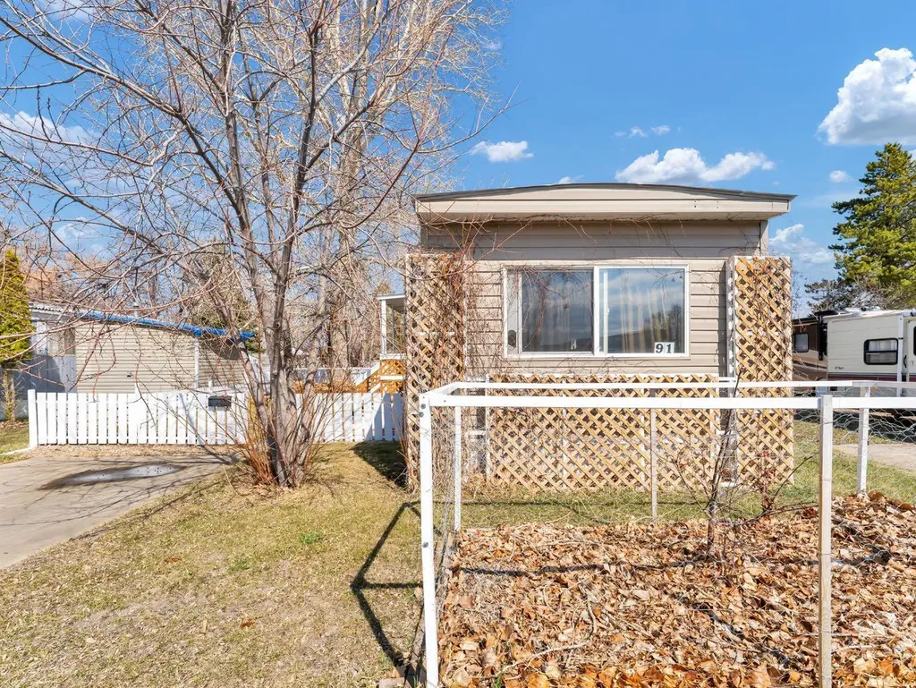 4000 13 Avenue SE Medicine Hat AB T1B1J3
