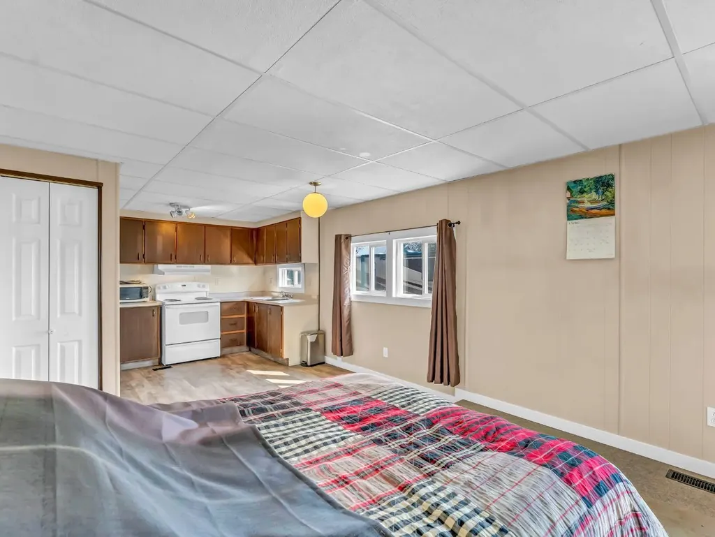 4000 13 Avenue SE Medicine Hat AB T1B1J3