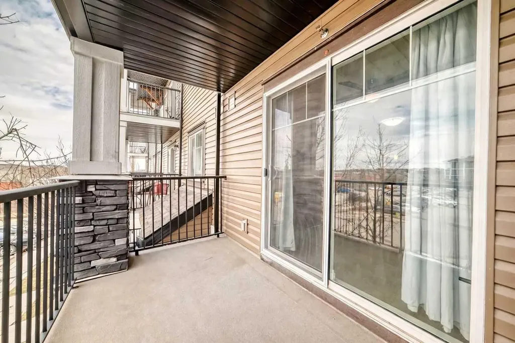 130 Panatella Street NW Calgary AB T3K 0Y6