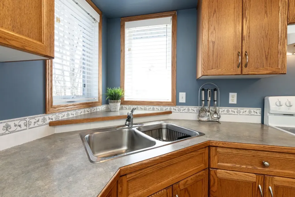 4406 54a Avenue Crescent Innisfail AB T4G1X5