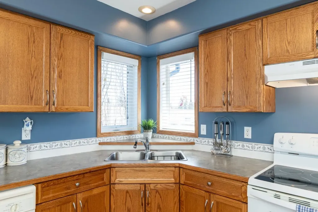 4406 54a Avenue Crescent Innisfail AB T4G1X5