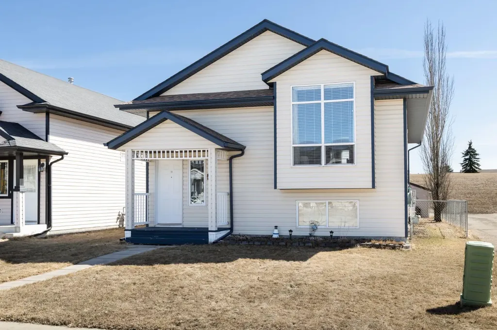4406 54a Avenue Crescent Innisfail AB T4G1X5