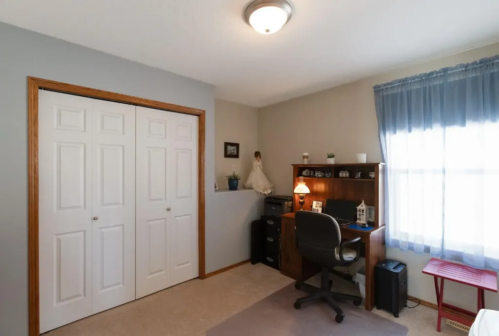 4406 54a Avenue Crescent Innisfail AB T4G1X5