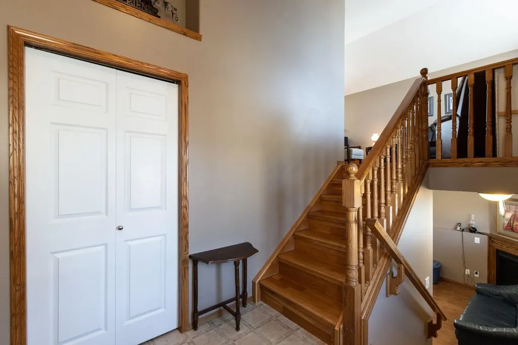 4406 54a Avenue Crescent Innisfail AB T4G1X5