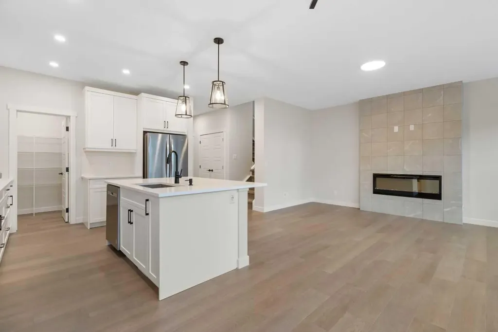 334 Rivercrest Road Cochrane AB T4C 3E9