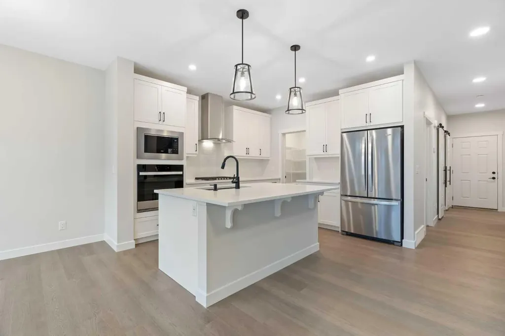 334 Rivercrest Road Cochrane AB T4C 3E9